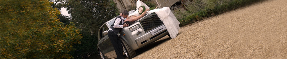 Rolls-Royce wedding car embrace