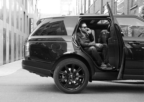 How You React With A Range Rover Svr On Jalous Taxi Drivers In