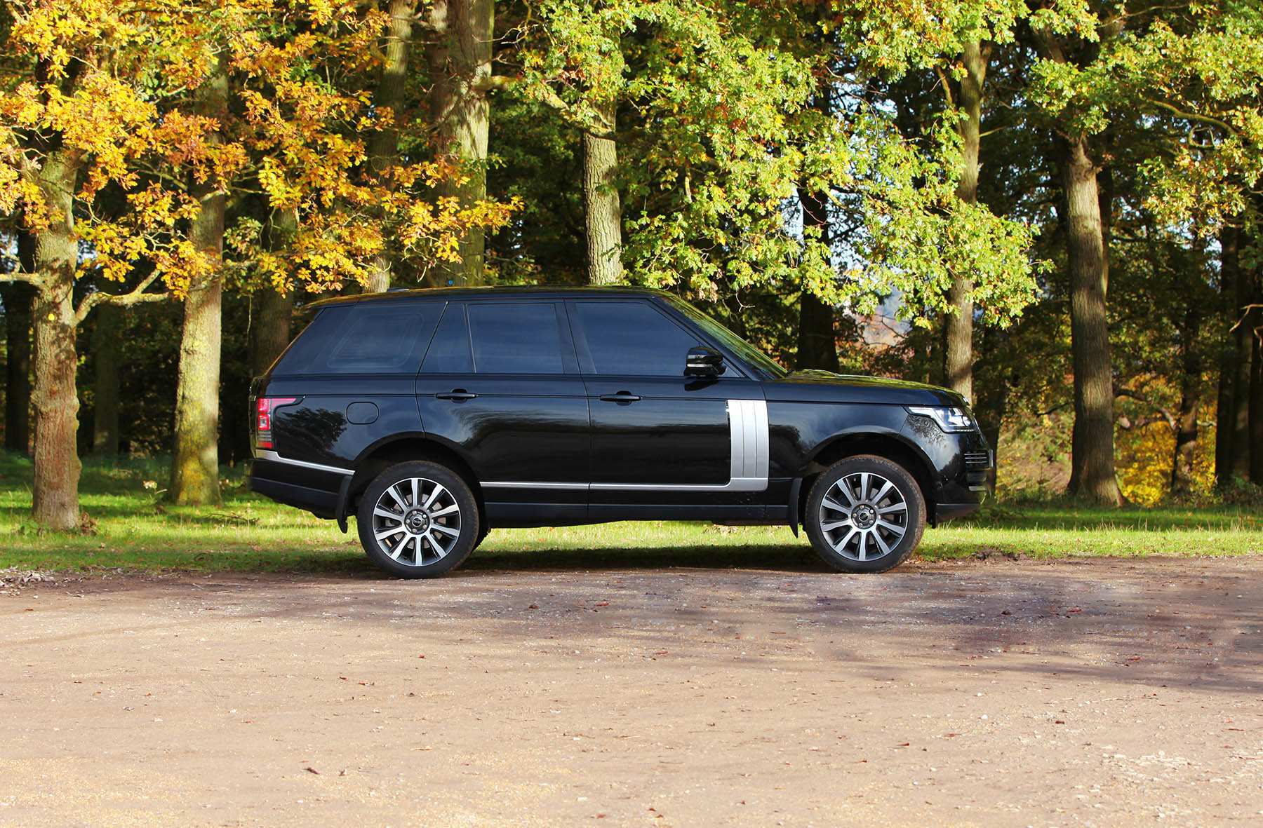 Range Rover side view