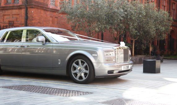 Rolls-Royce Phantom wedding car side