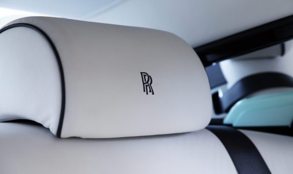 Rolls-Royce Phantom headrest