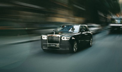 Best F1 drivers and chauffeurs are smooth. Rolls-Royce chauffeur car.